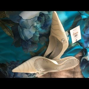BCBG Creme sling backs